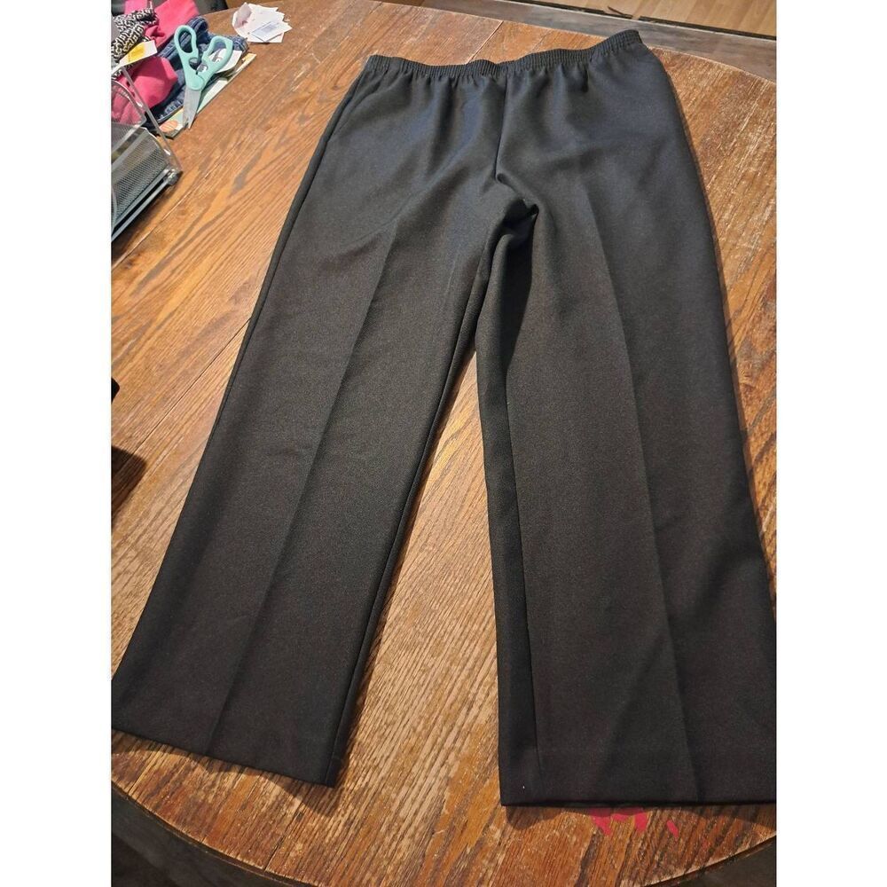 Alfred Dunner Womens 16 Black Pull On Bootcut Pants Elastic Waist Pockets